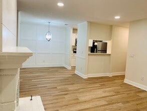524 Warm Springs Cir, Unit Roswell Springs in Roswell, GA - Building Photo - Building Photo