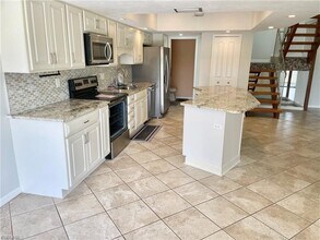 27670 Hacienda E Blvd-Unit -302B in Bonita Springs, FL - Building Photo - Building Photo