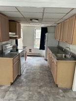 4 Quigley Ct in Winchester, MA - Building Photo