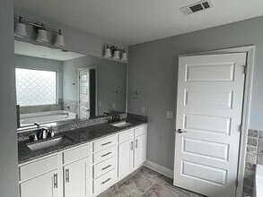 3183 Live Oak St in Navarre, FL - Building Photo - Building Photo