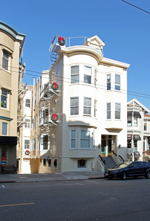 2048-2052 Union St in San Francisco, CA - Building Photo