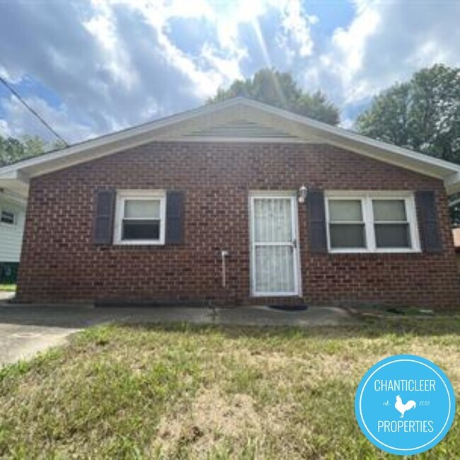 908 Corona St in Durham, NC - Building Photo - Building Photo