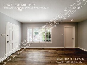 1914 N Greenbrier Rd in Long Beach, CA - Building Photo - Building Photo