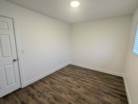 341 E 2700 N in North Logan, UT - Building Photo