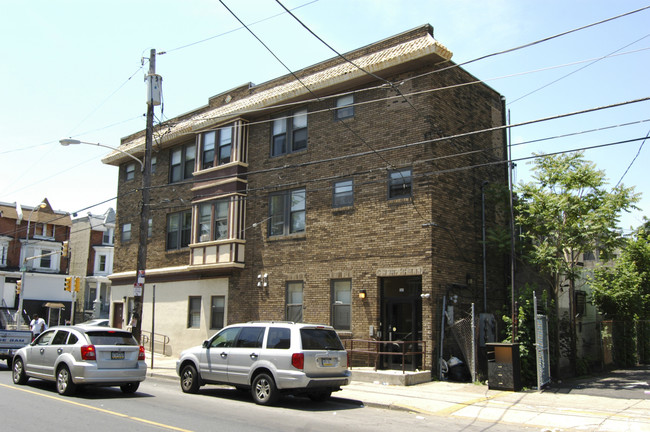 5601 Walnut St in Philadelphia, PA - Building Photo - Building Photo