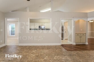 5233 Old Plantation Cir in Winston-Salem, NC - Foto de edificio - Building Photo