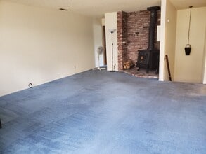 263 E Line St in Bishop, CA - Building Photo - Building Photo