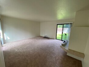 8776 Cheer Ct in Elk Grove, CA - Building Photo - Building Photo