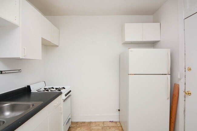 2336 N Spaulding Ave in Chicago, IL - Building Photo - Building Photo