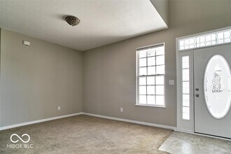 13092 Brookdale Dr in Fishers, IN - Building Photo - Building Photo