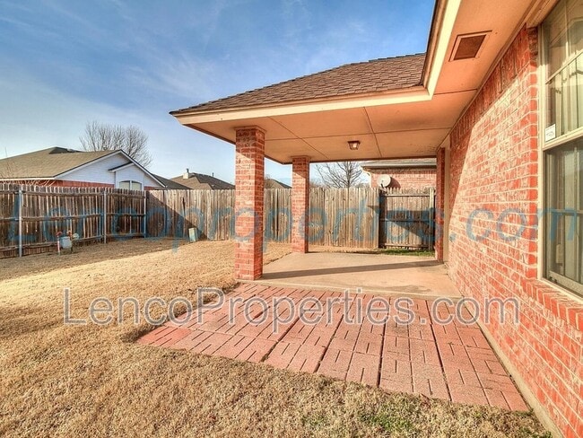 1716 Briarcreek in Norman, OK - Building Photo - Building Photo
