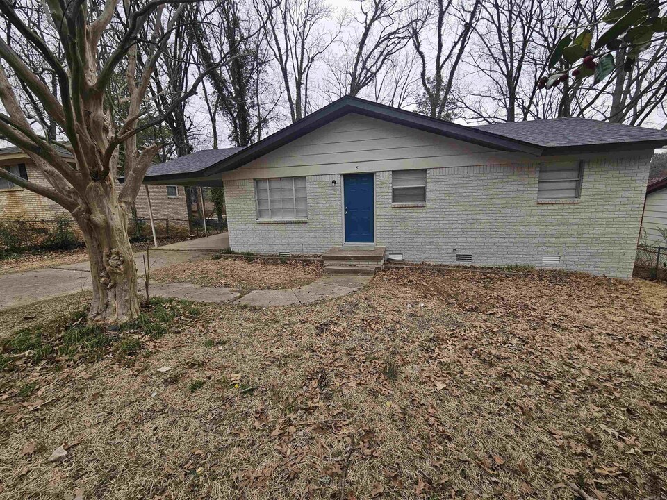 8 Clement Dr in Little Rock, AR - Building Photo