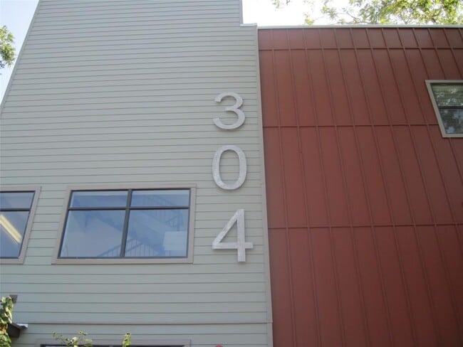 property at 304 E 30th St