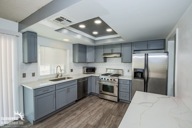 property at 459 Annapolis Cir