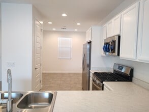 6317 W Raymond St in Phoenix, AZ - Building Photo - Building Photo