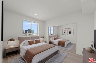 719 S Hoover St in Los Angeles, CA - Building Photo - Building Photo