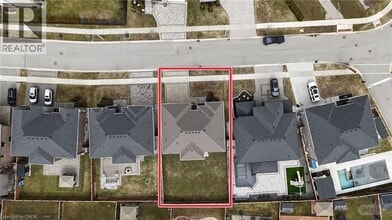 793 Sundrops Ct in Waterloo, ON - Building Photo - Building Photo