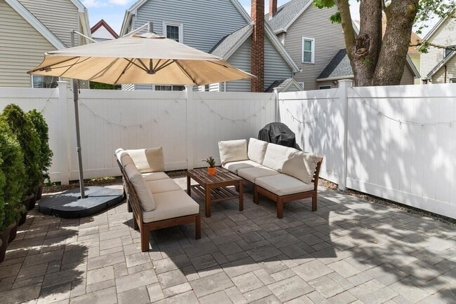 26 Dana St, Unit 1