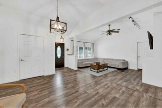 615 Pershing Dr in Altamonte Springs, FL - Building Photo - Building Photo