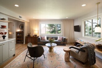 10 Truitt Ln in Oakland, CA - Building Photo - Building Photo