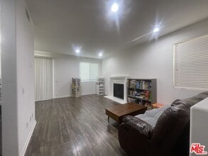 7937 N Keer Dr in Los Angeles, CA - Building Photo - Building Photo