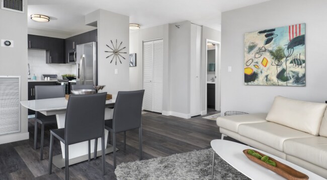 903 N State St in Chicago, IL - Building Photo - Building Photo