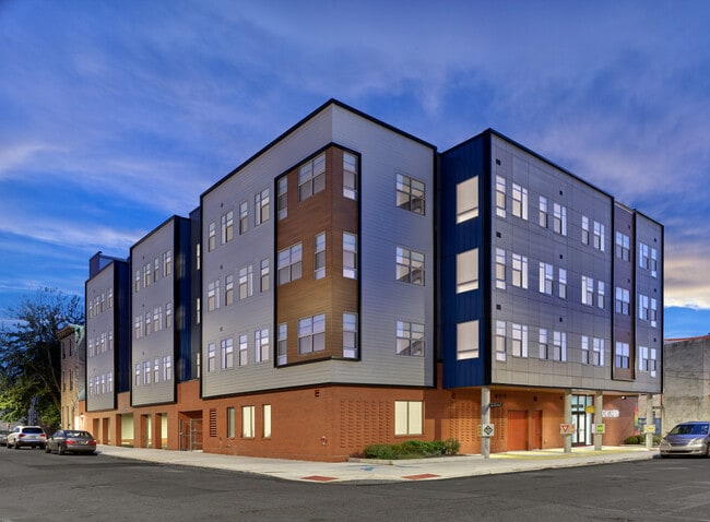 Sharswood Crossing in Philadelphia, PA - Foto de edificio - Building Photo