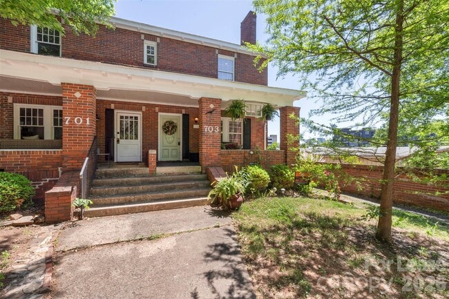 703 S Summit Ave in Charlotte, NC - Building Photo - Building Photo