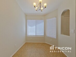 21308 Howell Dr in Maricopa, AZ - Building Photo - Building Photo