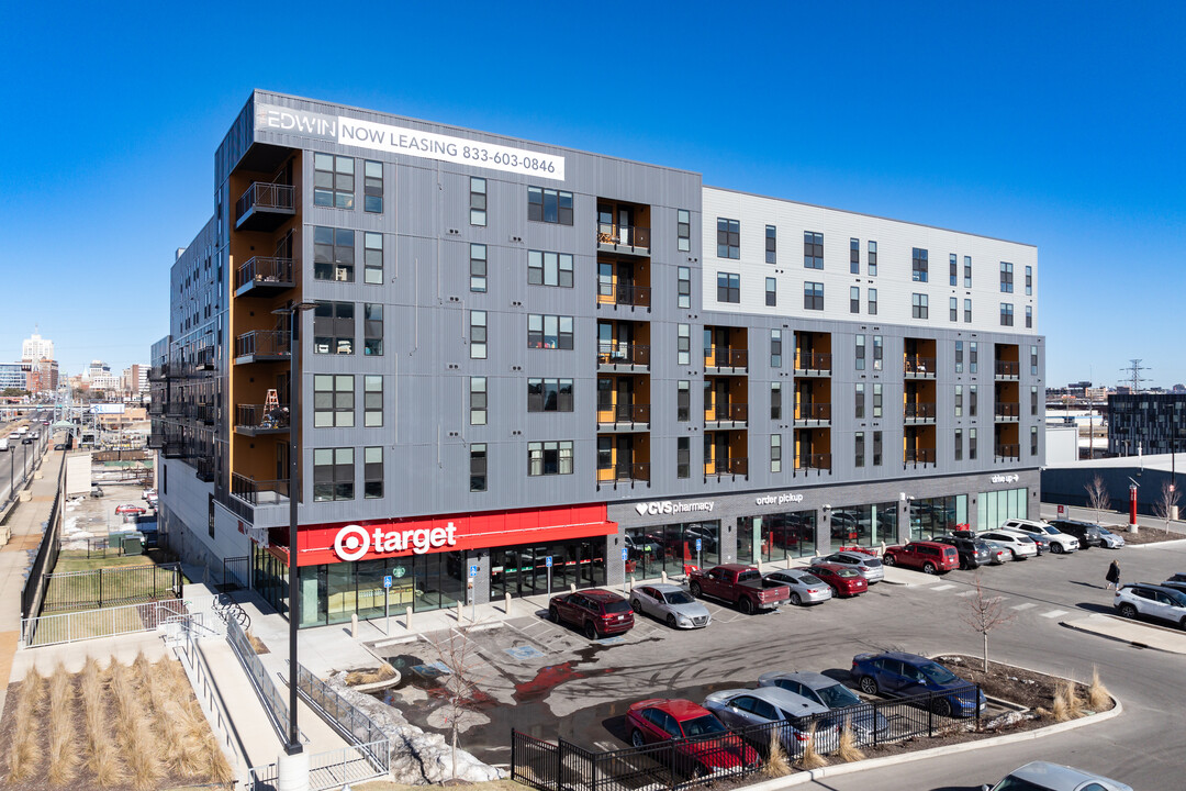 The Edwin on Grand in St. Louis, MO - Building Photo