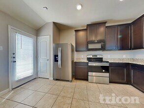 20017 Woodrow Wilson St in Manor, TX - Building Photo - Building Photo