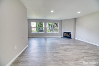 149 Keswick Dr in Piscataway, NJ - Building Photo - Building Photo