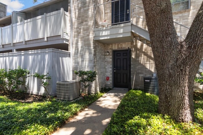 property at 10835 Braes Bend Dr