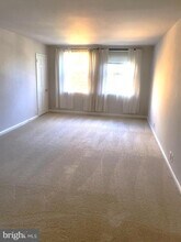 3279 S Stafford St in Arlington, VA - Building Photo - Building Photo