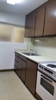 2488 Kapiolani Blvd, Unit #402 in Honolulu, HI - Building Photo - Building Photo