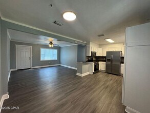 5117 Douglas St-Unit -A in Panama City, FL - Building Photo - Building Photo