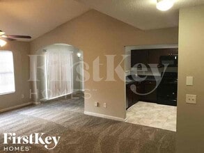 7079 Merrywood Dr in Fairburn, GA - Foto de edificio - Building Photo