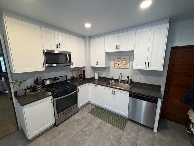 1819 4th St NE, Unit 1 in Minneapolis, MN - Foto de edificio - Building Photo