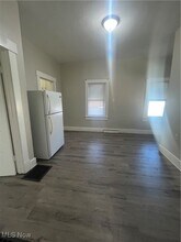 1027 Harrison Ave SW in Canton, OH - Building Photo - Building Photo