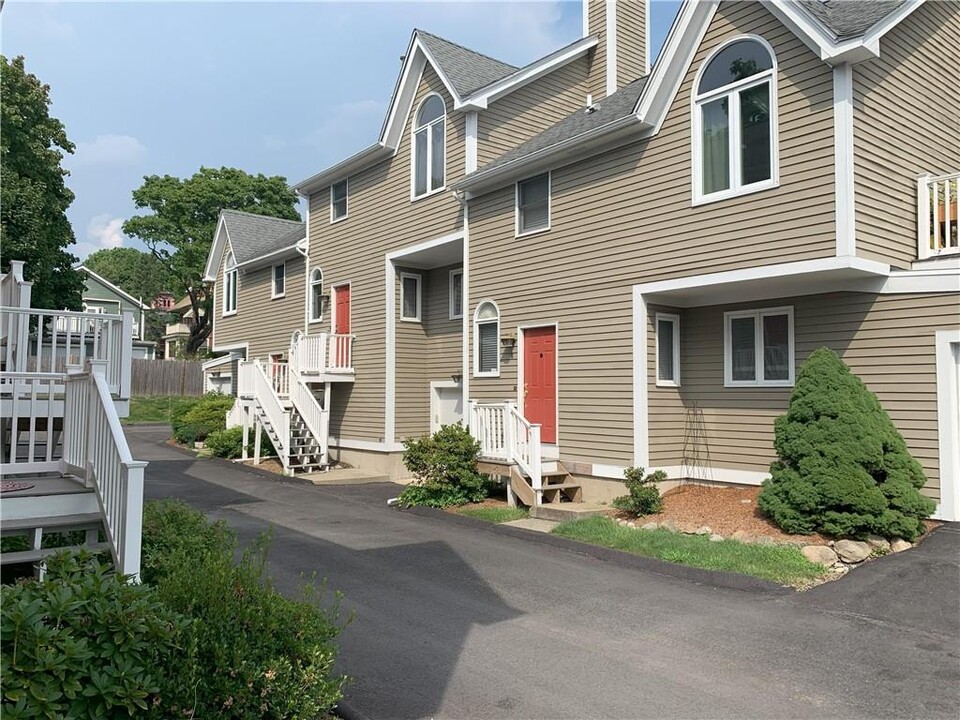 68 Locust St-Unit -7 in Providence, RI - Foto de edificio