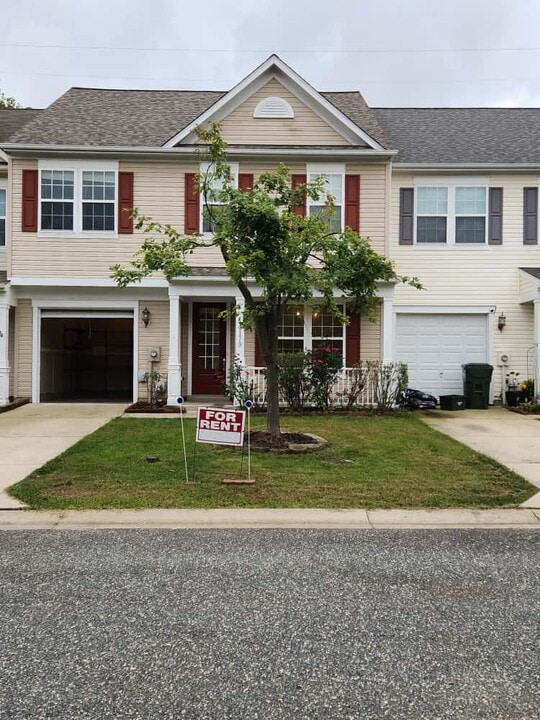 44179 Beaver Creek Dr in California, MD - Building Photo