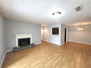 1904 Country Park Dr in Smyrna, GA - Building Photo - Building Photo