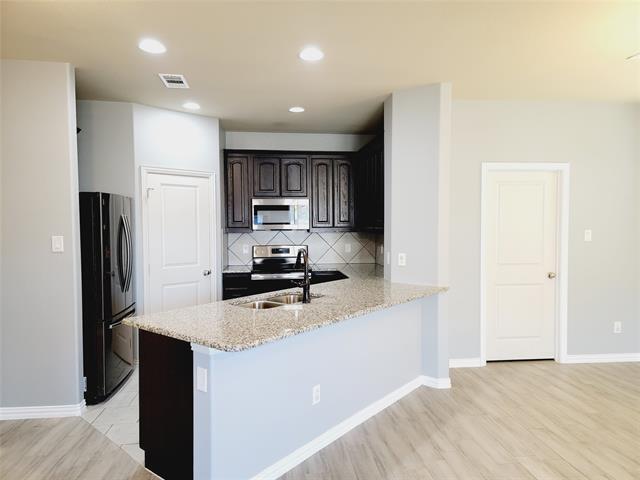 312 Lead Creek Dr in Fort Worth, TX - Building Photo - Building Photo