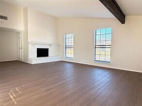 6509 Alta Oaks Dr in Garland, TX - Building Photo - Building Photo