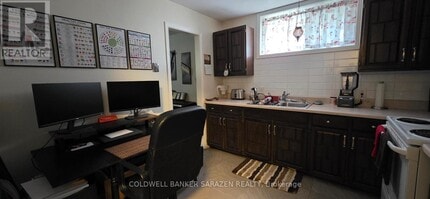 2707 Priscilla St in Ottawa, ON - Building Photo - Building Photo