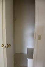 132 N White St, Unit Uspstairs Apt in Brookville, PA - Building Photo - Building Photo