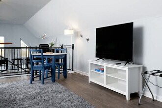 804 Oakleigh Beach Rd, Unit SI ID1061330P in Dundalk, MD - Foto de edificio - Building Photo