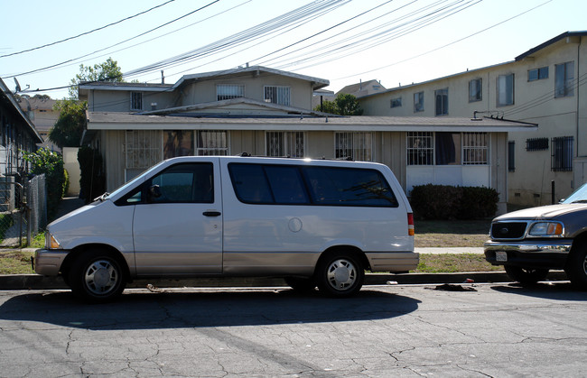 714 N Market St in Inglewood, CA - Building Photo - Building Photo