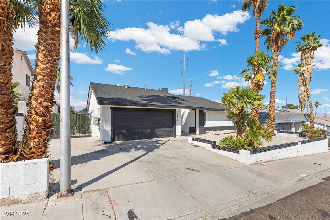 4092 Ridgewood Ave in Las Vegas, NV - Building Photo