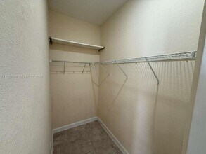 16735 SW 95th St in Miami, FL - Building Photo - Building Photo